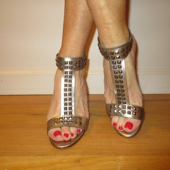 LAST CHANCE  NIB CLAUDIA CIUTI Gold Embellished Ankle Strap heels - Picture 5 of 10